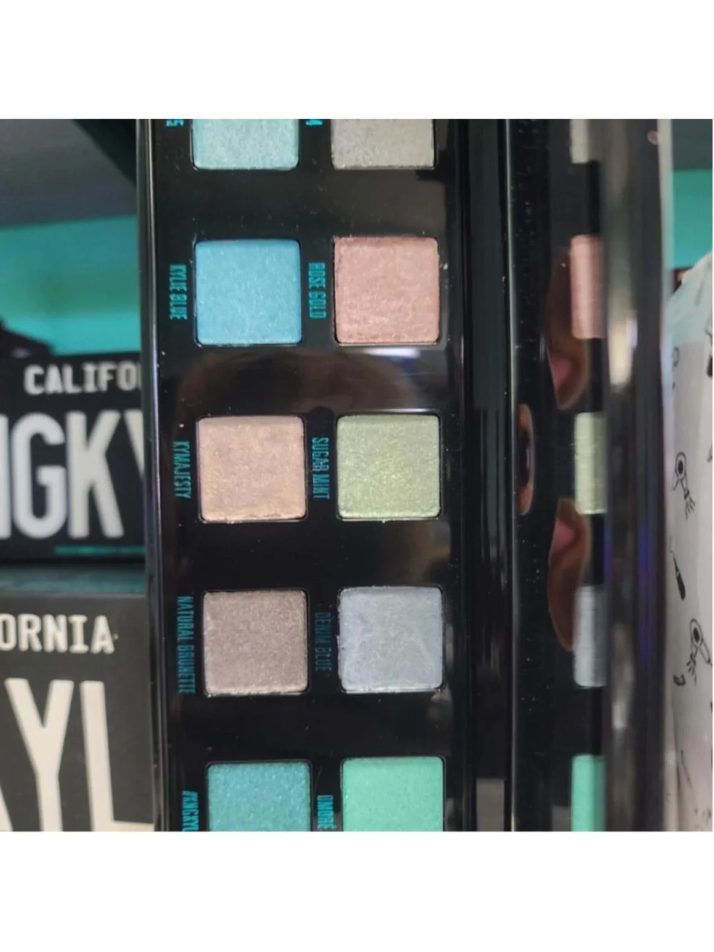 Kylie Cosmetics eyeshadow palette #kyliecosmetics #eyeshadow #makeup